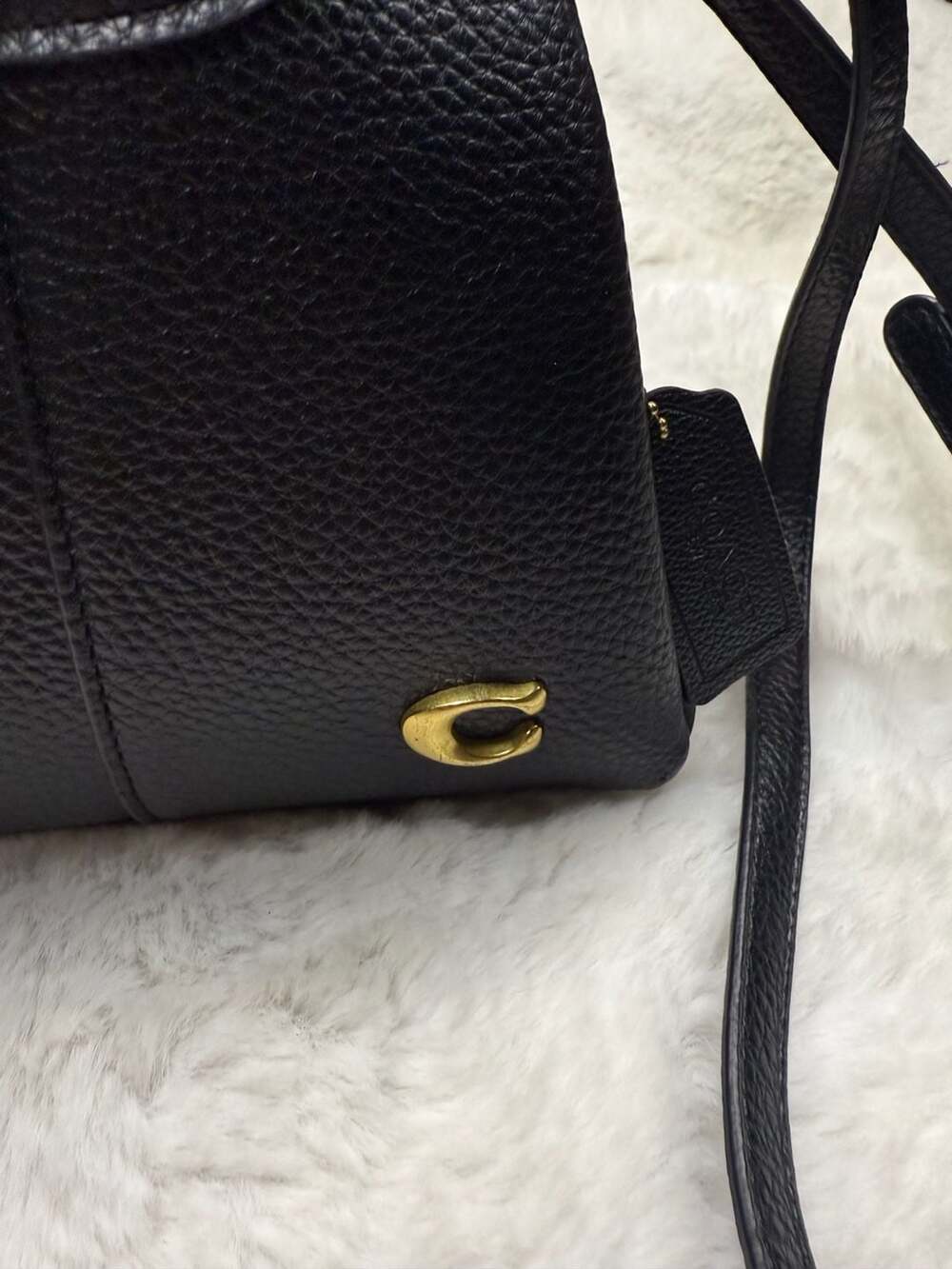 Coach Lana Shoulder Bag 19 Black Pebble Leather + Dust Bag - Picture 2 of 9